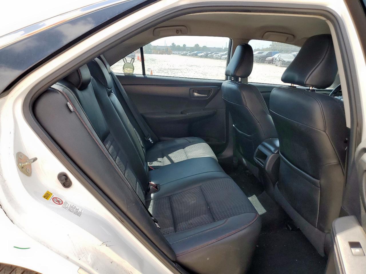 2015 Toyota Camry Le VIN: 4T1BF1FK0FU485937 Lot: 81226705