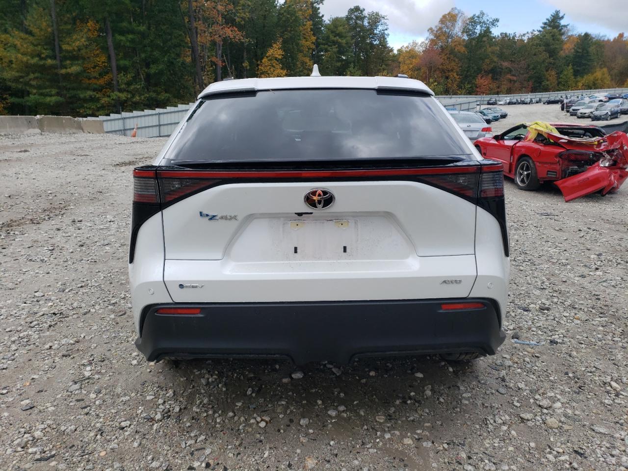 2024 Toyota Bz4X Xle VIN: JTMABACA7RA070675 Lot: 85250565