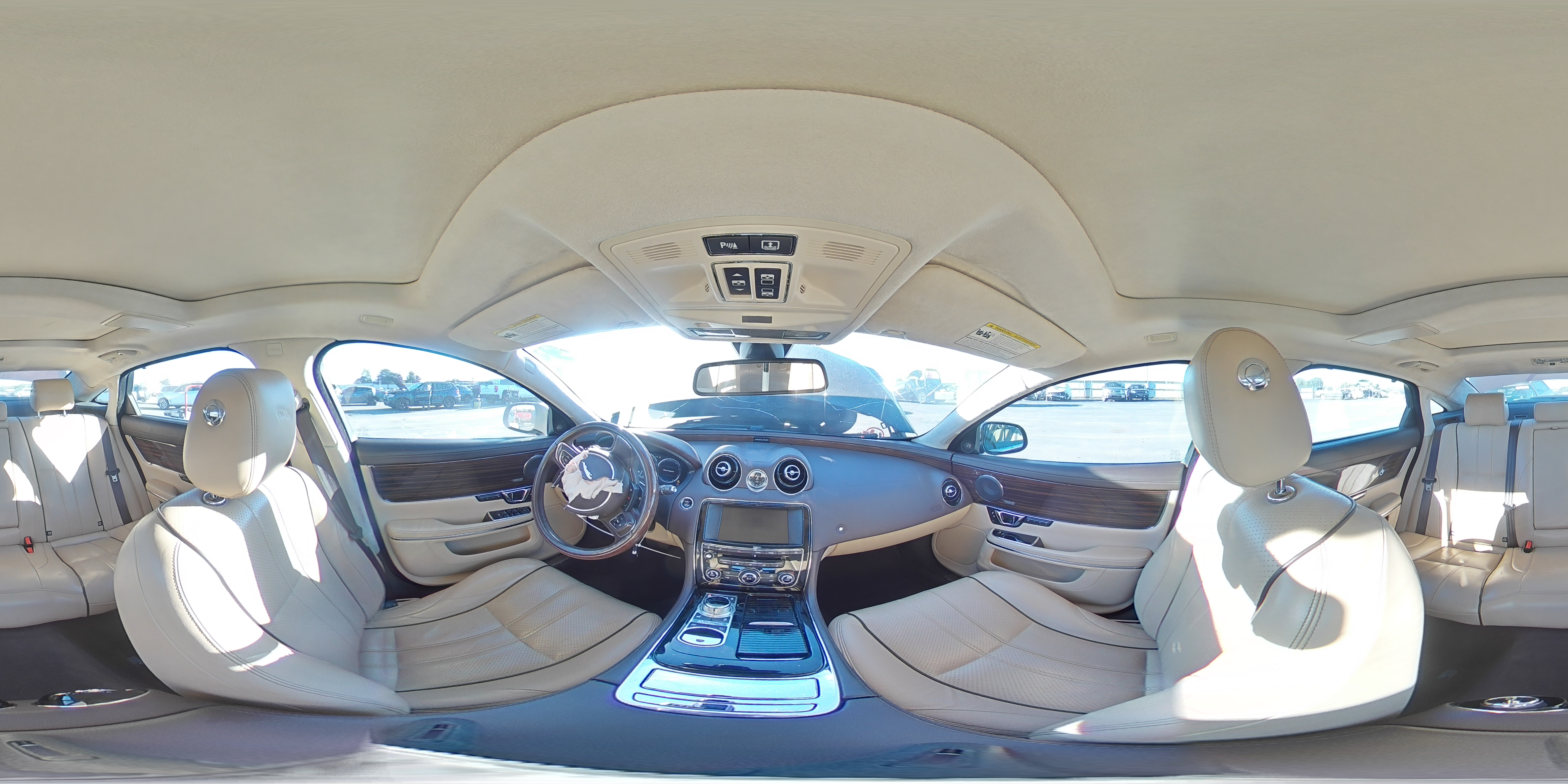 2015 Jaguar Xjl Portfolio VIN: SAJWJ2GD7F8V83352 Lot: 82326275