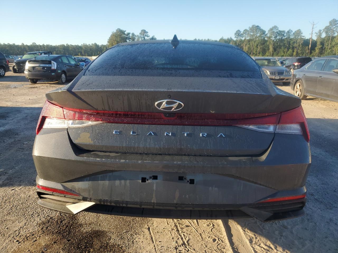 Elantra Elantra