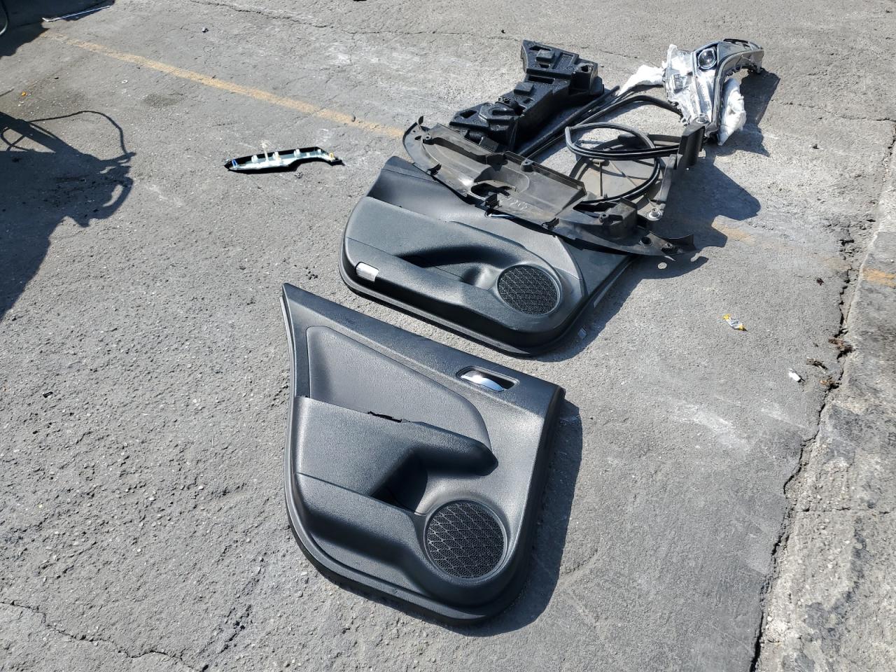 2020 Toyota Prius L VIN: JTDKARFU9L3125232 Lot: 85759605