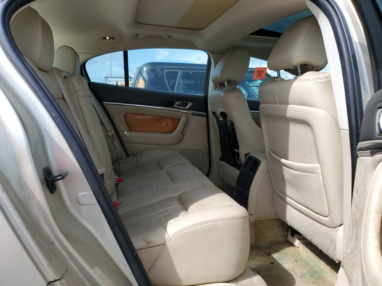 2011 Lincoln Mks VIN: 1LNHL9DR5BG614703 Lot: 85523345