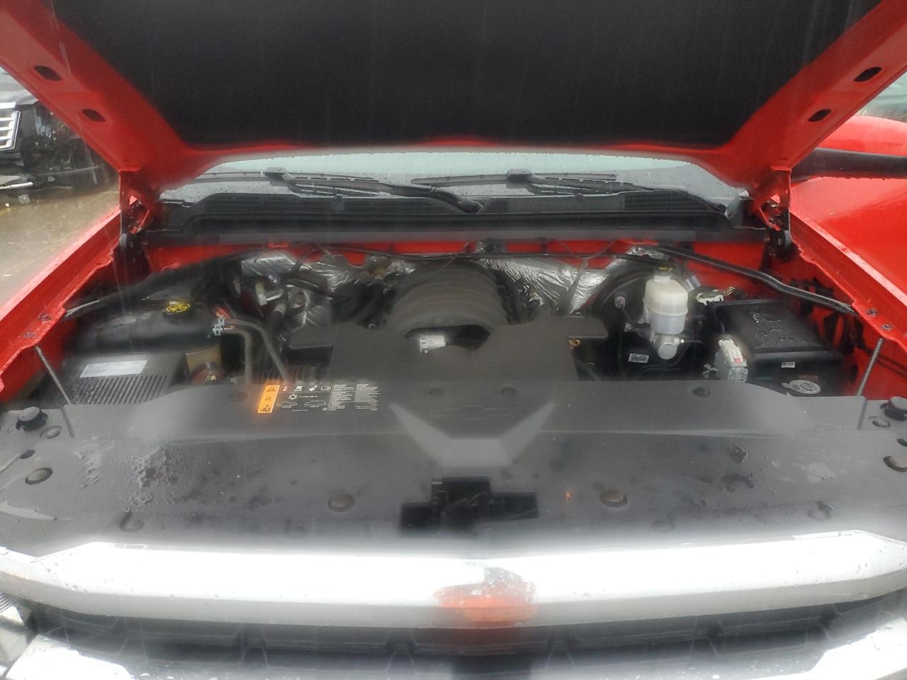 2018 Chevrolet Silverado K1500 Lt VIN: 3GCUKREC5JG111305 Lot: 82300815