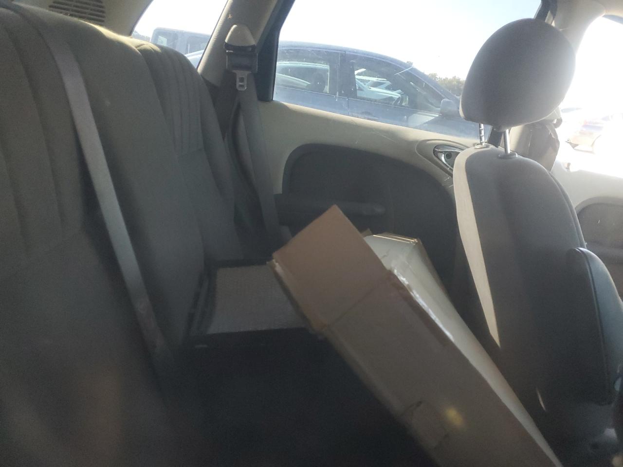 2002 Chrysler Pt Cruiser Classic VIN: 3C4FY48B22T292515 Lot: 85579695