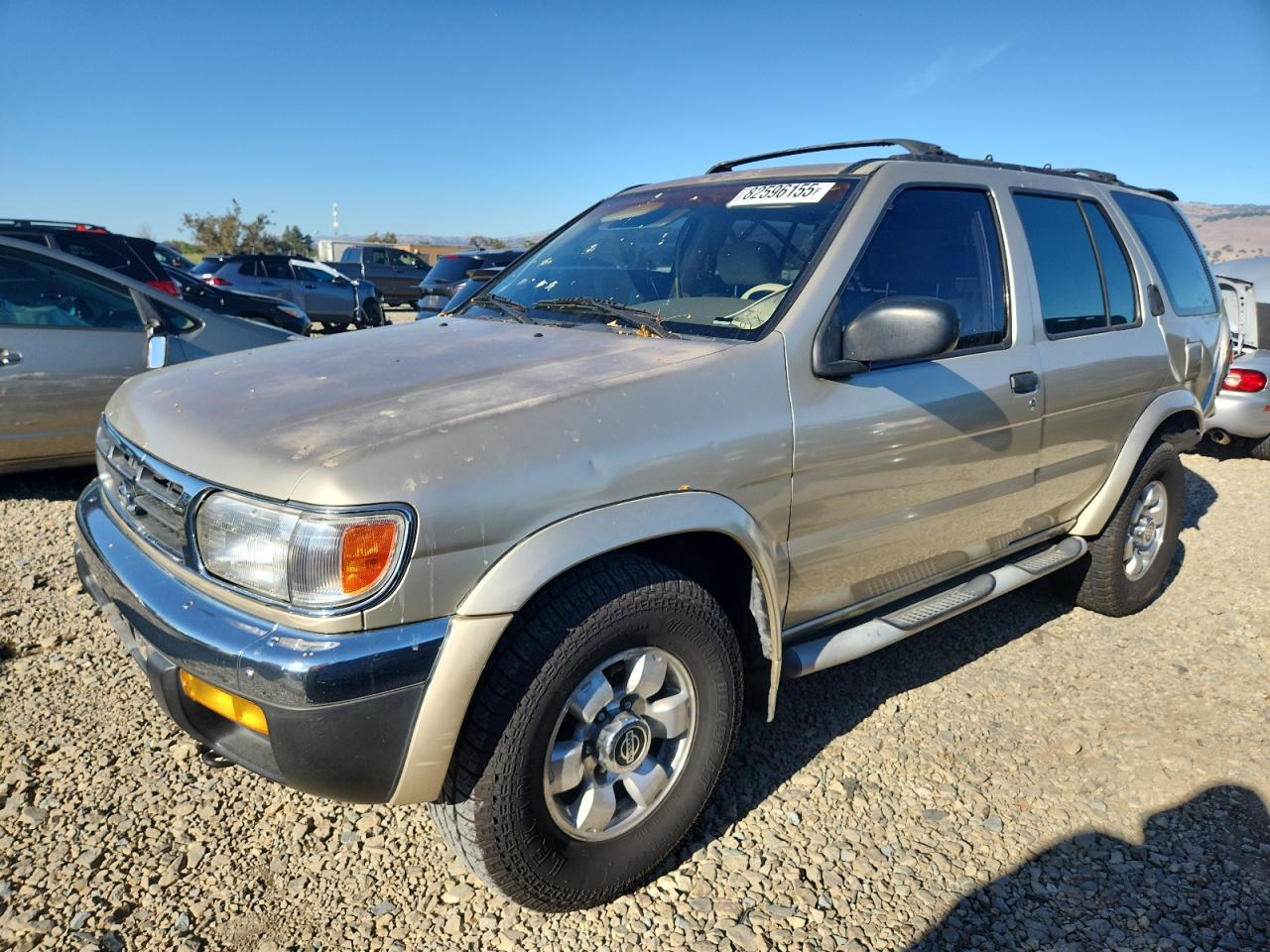 1999 Nissan Pathfinder Le