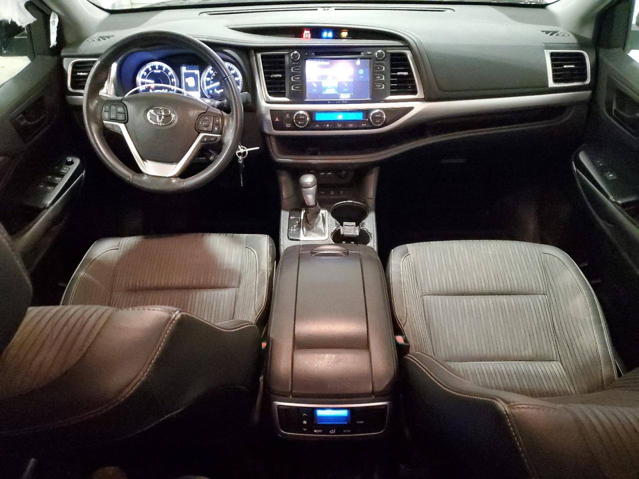 2019 Toyota Highlander Le VIN: 5TDBZRFH1KS714865 Lot: 84571525