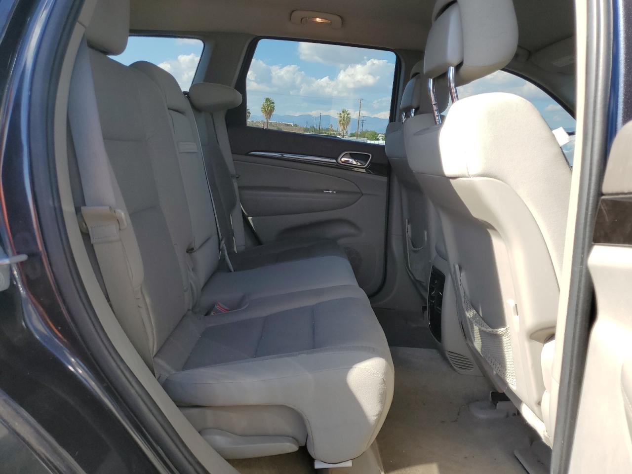 2012 Jeep Grand Cherokee Laredo VIN: 1C4RJEAG5CC258112 Lot: 81979705