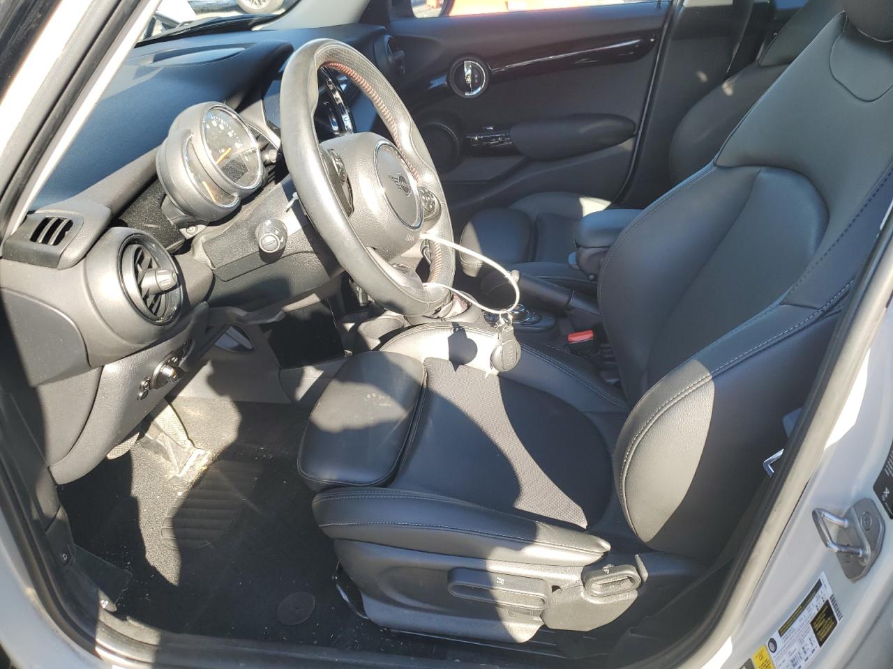 2020 Mini Cooper S VIN: WMWXU9C01L2M17233 Lot: 85848975