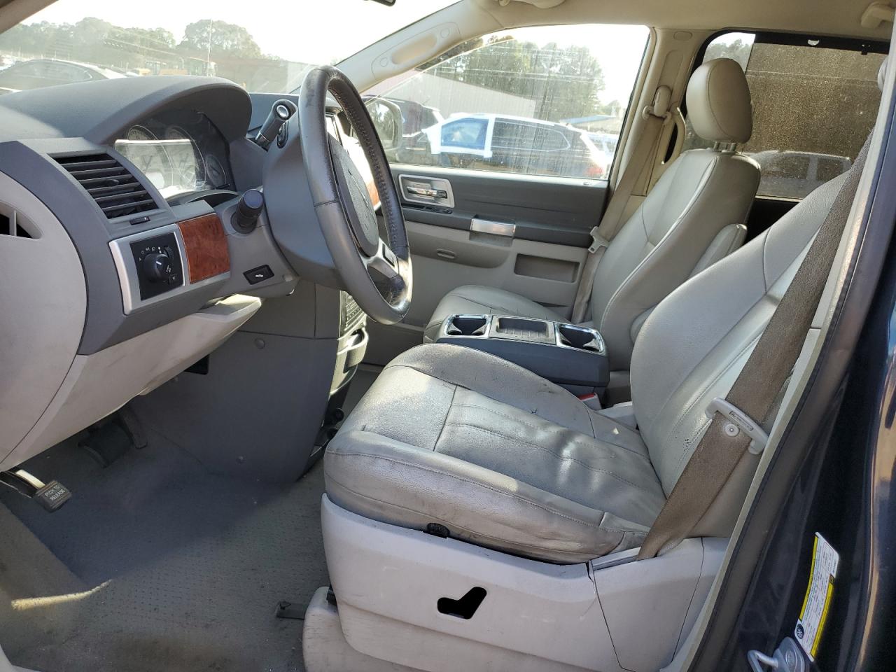 2008 Chrysler Town & Country Touring VIN: 2A8HR54P58R124837 Lot: 82207765