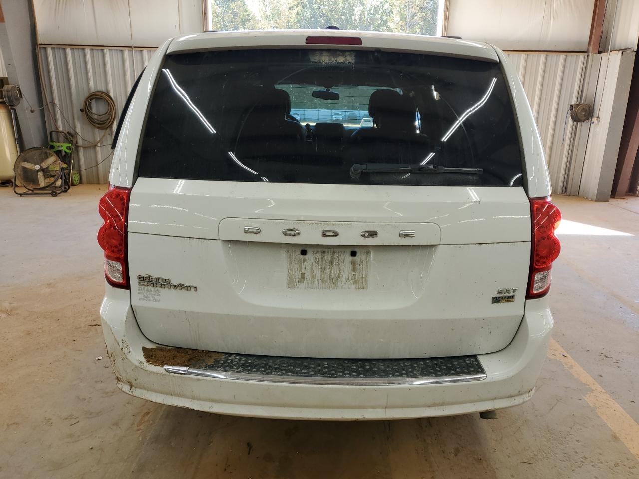 2017 Dodge Grand Caravan Sxt VIN: 2C4RDGCG1HR574122 Lot: 82549475