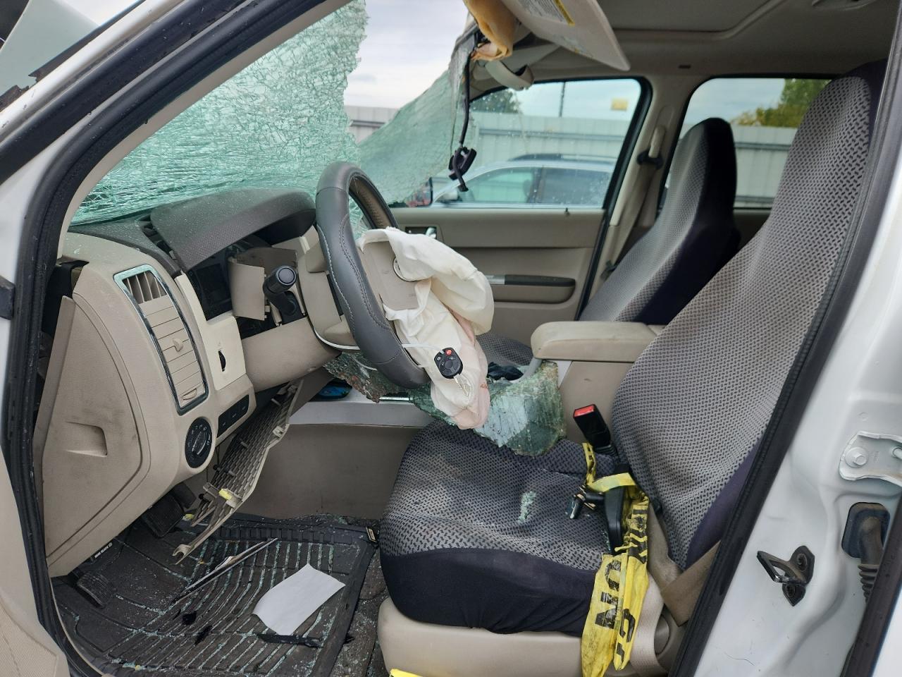 2008 Mercury Mariner VIN: 4M2CU91198KJ03991 Lot: 86231905