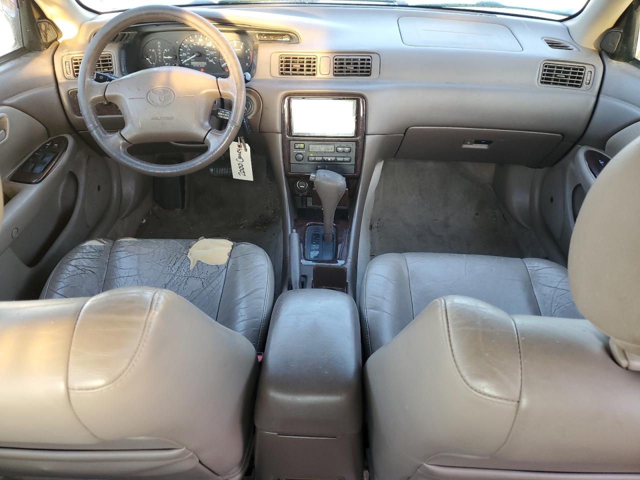 2000 Toyota Camry Le VIN: 4T1BF28K0YU101855 Lot: 90321985