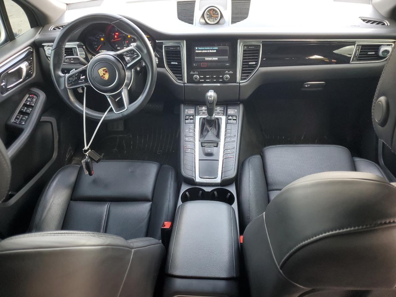 2017 Porsche Macan VIN: WP1AA2A58HLB06633 Lot: 81952695