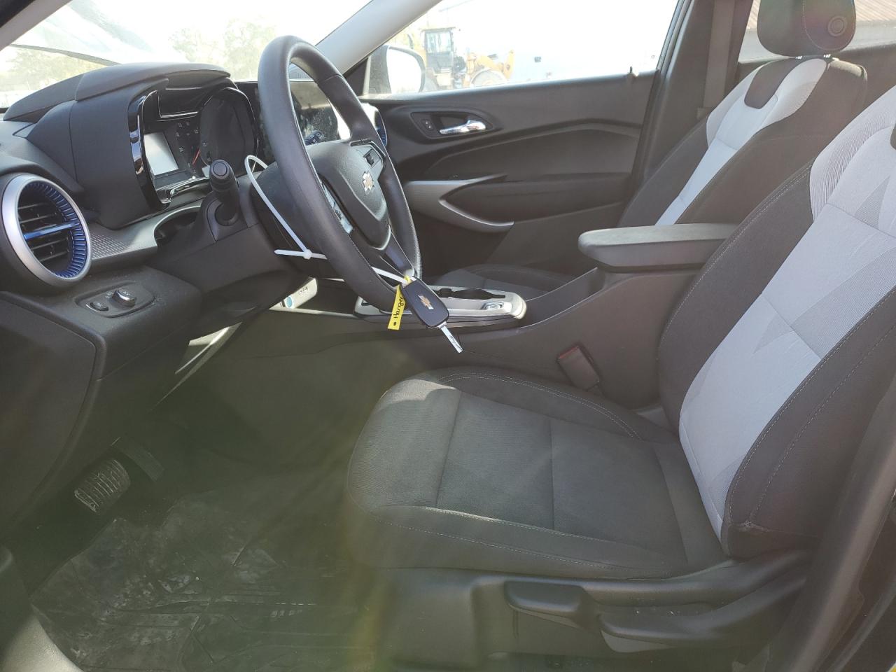 2024 Chevrolet Trax Ls VIN: KL77LFE25RC075787 Lot: 87282825