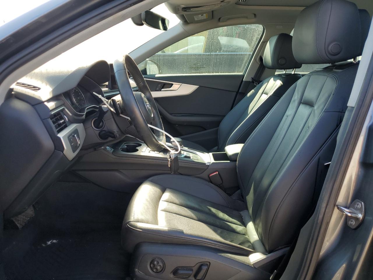 2019 Audi A4 Komfort VIN: WAUANAF40KN012576 Lot: 84595755