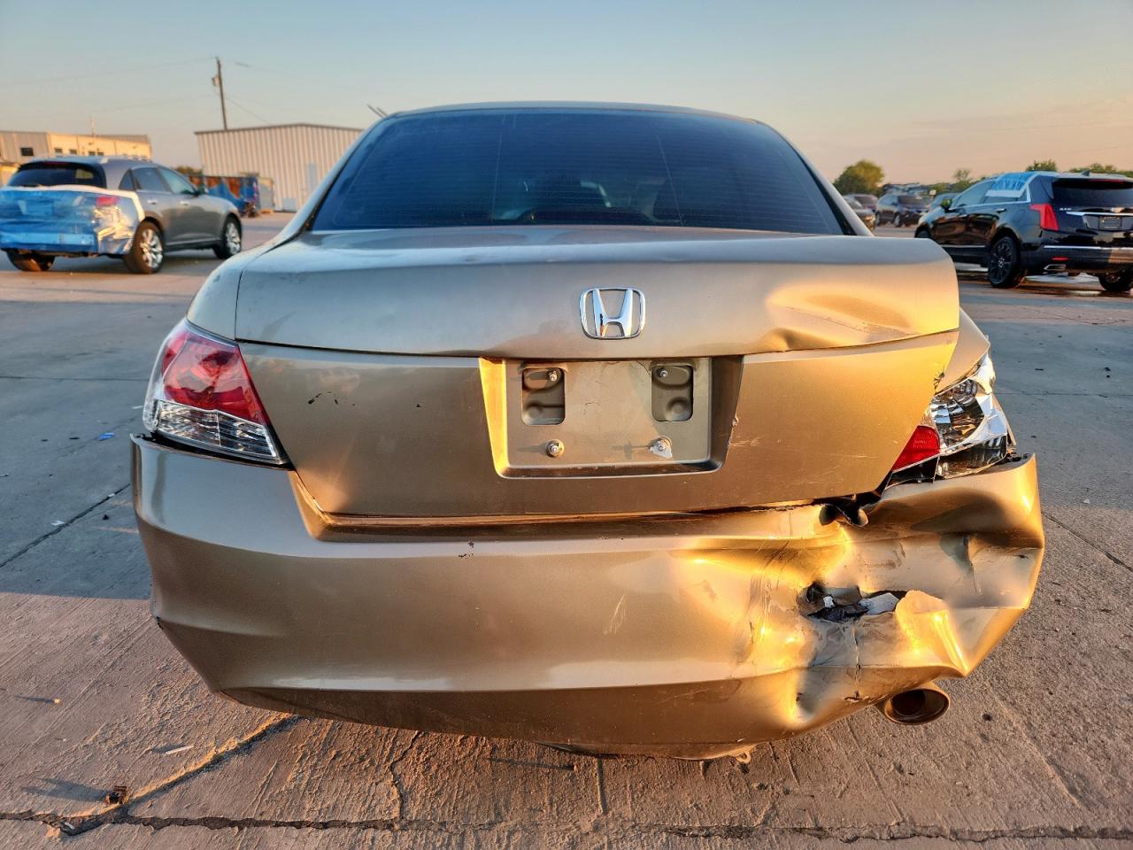 2008 Honda Accord Lxp VIN: JHMCP26498C016415 Lot: 85836925