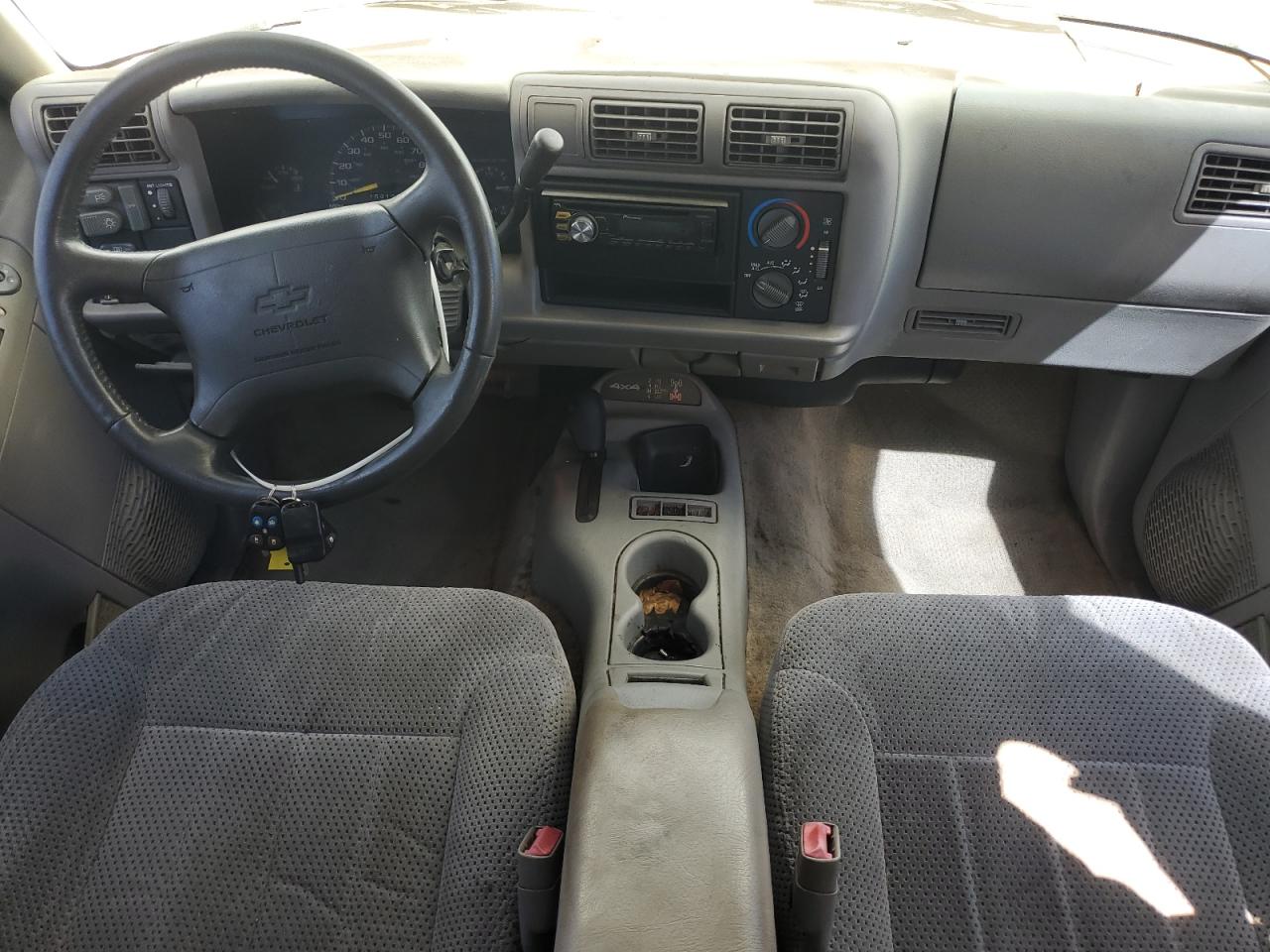 1995 Chevrolet Blazer VIN: 1GNDT13W7SK114400 Lot: 86699775