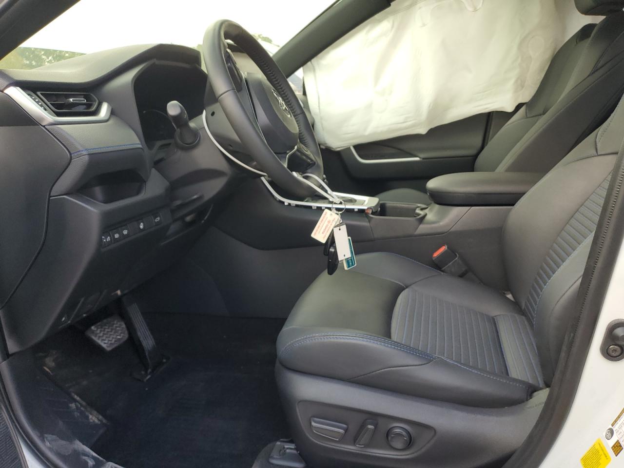 2025 Toyota Rav4 Xse VIN: JTME6RFV2SD576941 Lot: 85764855