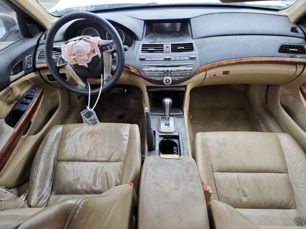 2011 Honda Accord Exl VIN: 1HGCP3F84BA004879 Lot: 82420895