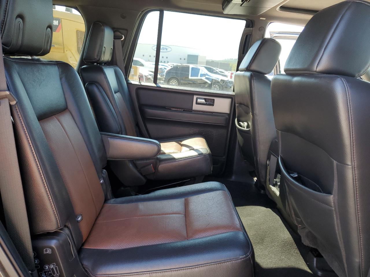 2007 Ford Expedition Limited VIN: 1FMFU20587LA87799 Lot: 84781845