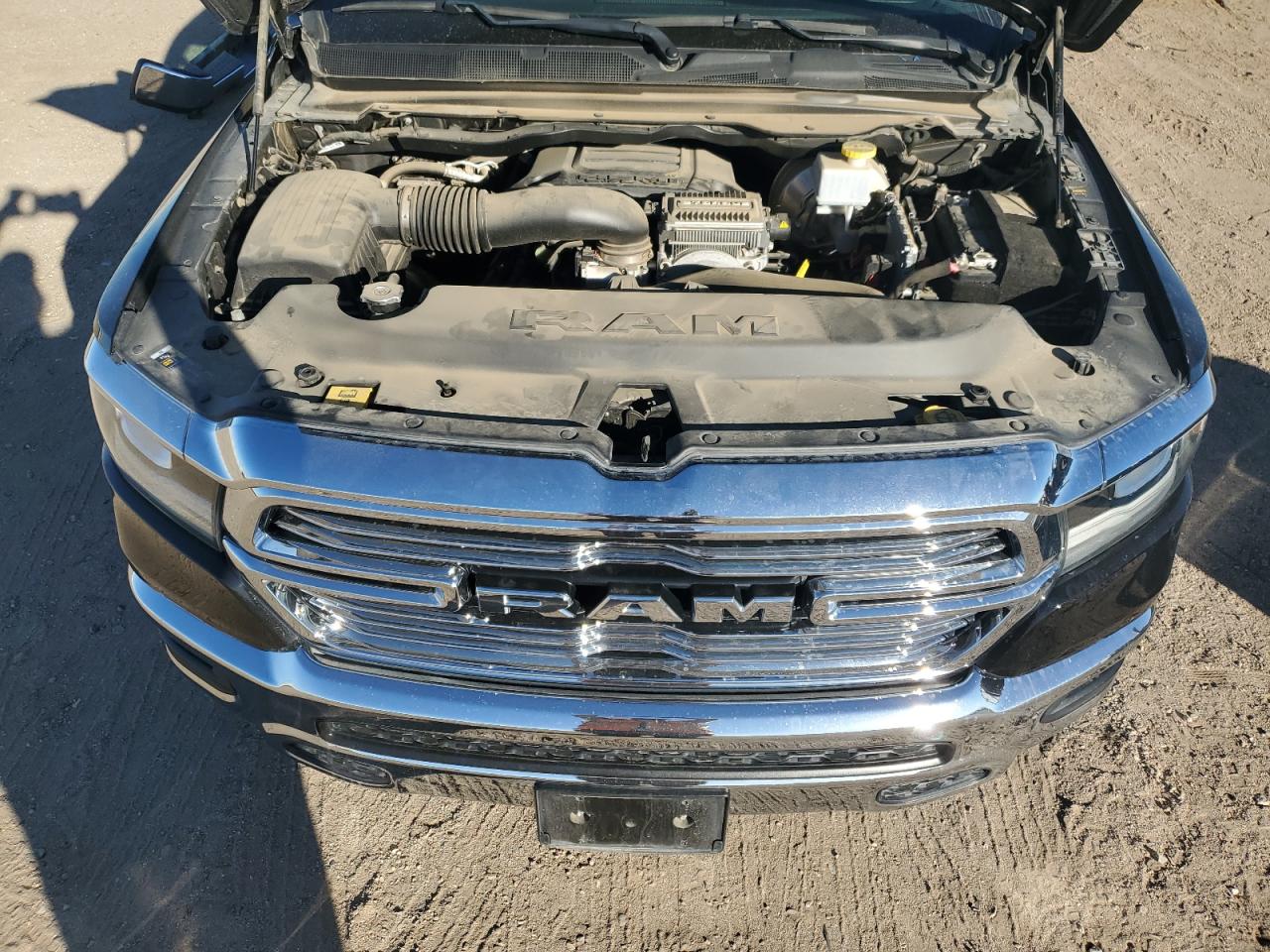 2022 Ram 1500 Laramie VIN: 1C6SRFJT5NN258087 Lot: 90655395