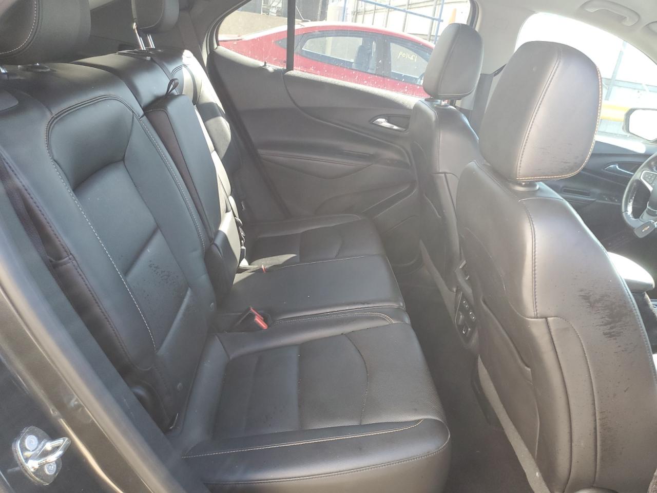 2018 Chevrolet Equinox Premier VIN: 2GNAXNEX5J6229633 Lot: 85733235