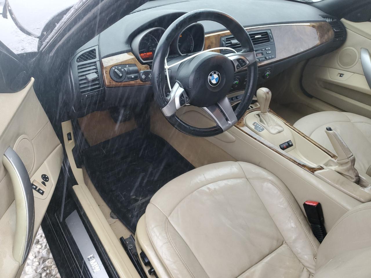 2005 BMW Z4 2.5 VIN: 4USBT33535LS54102 Lot: 85527175