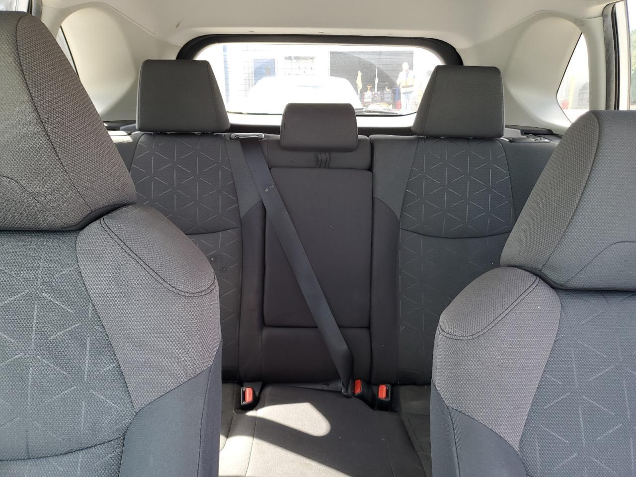 2019 Toyota Rav4 Xle VIN: 2T3W1RFV0KW025123 Lot: 86216755