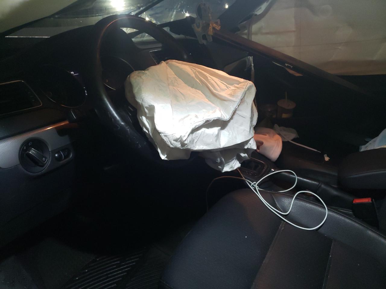 2017 Volkswagen Jetta Se VIN: 224085 Lot: 86542315