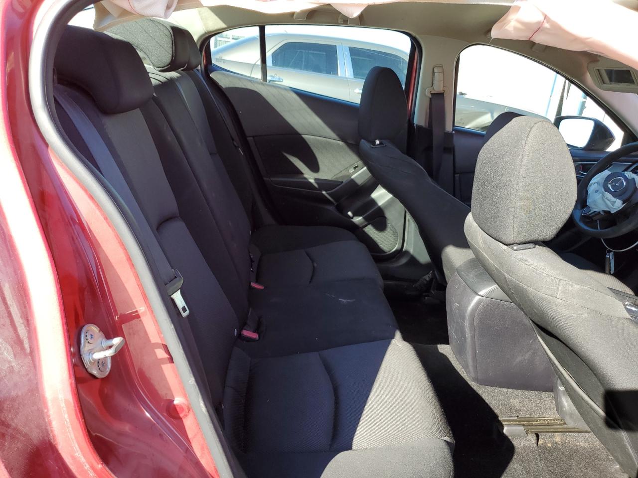 2018 Mazda 3 Sport VIN: 3MZBN1U73JM256233 Lot: 87095495