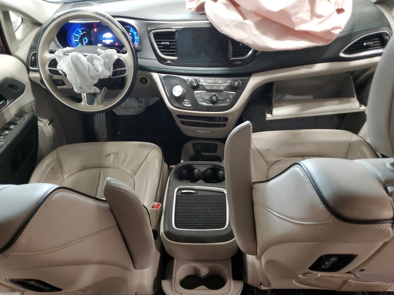 2019 Chrysler Pacifica Hybrid Limited VIN: 2C4RC1N74KR687180 Lot: 90033755