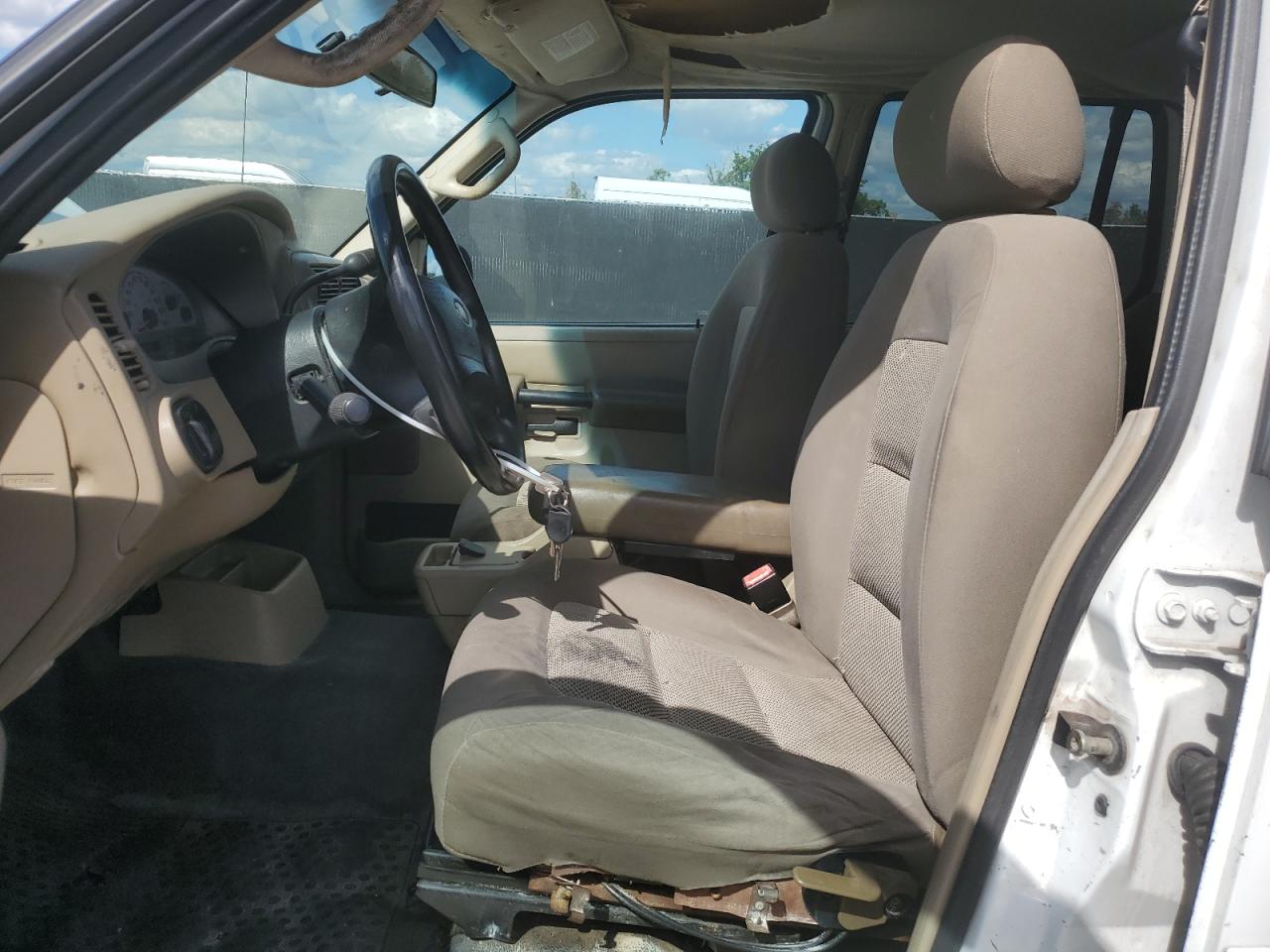 2004 Ford Explorer Sport Trac VIN: 1FMZU67K04UC04295 Lot: 81498245