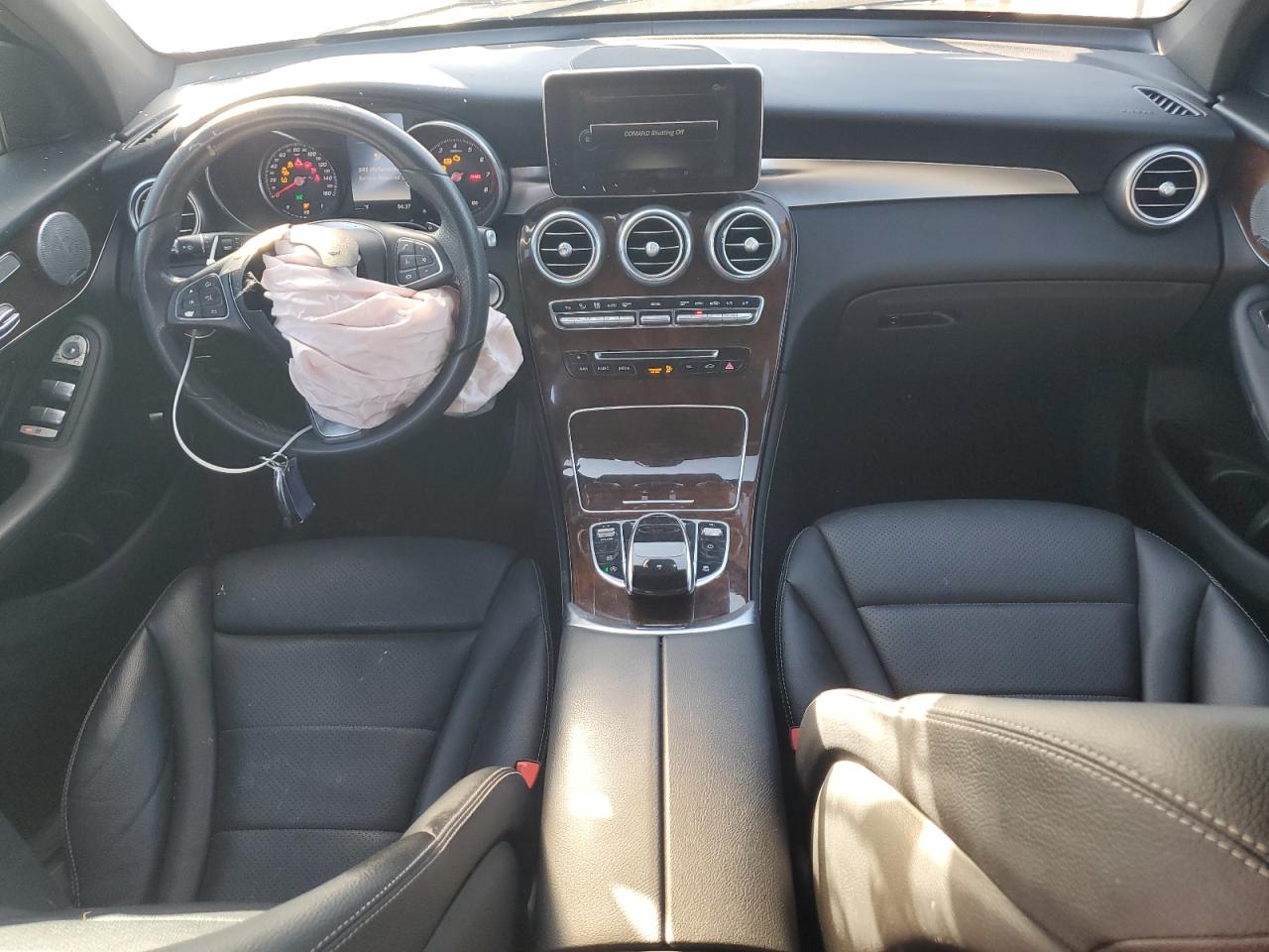 2017 Mercedes-Benz Glc 300 VIN: WDC0G4JB8HF247823 Lot: 89635035