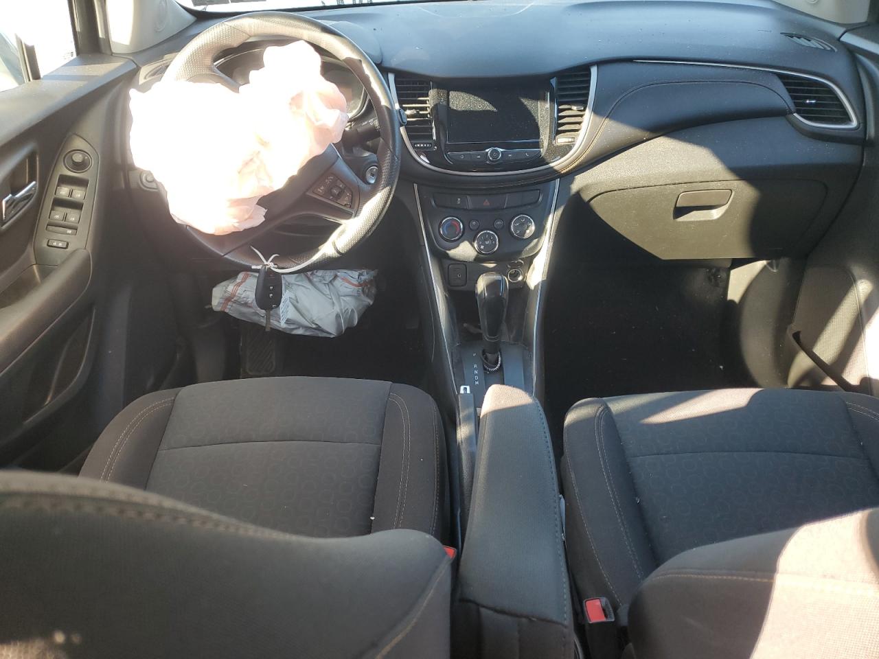 2020 Chevrolet Trax Ls VIN: 3GNCJKSB1LL158298 Lot: 86163115