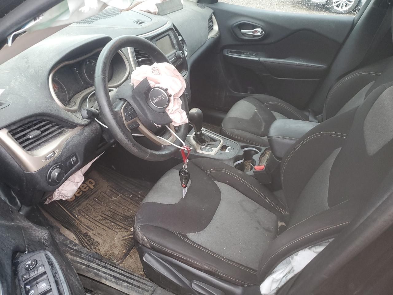 2016 Jeep Cherokee Sport VIN: 1C4PJMAS3GW330404 Lot: 82227435