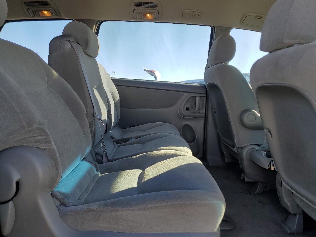 2004 Toyota Sienna Ce VIN: 5TDZA23C74S184796 Lot: 81983345