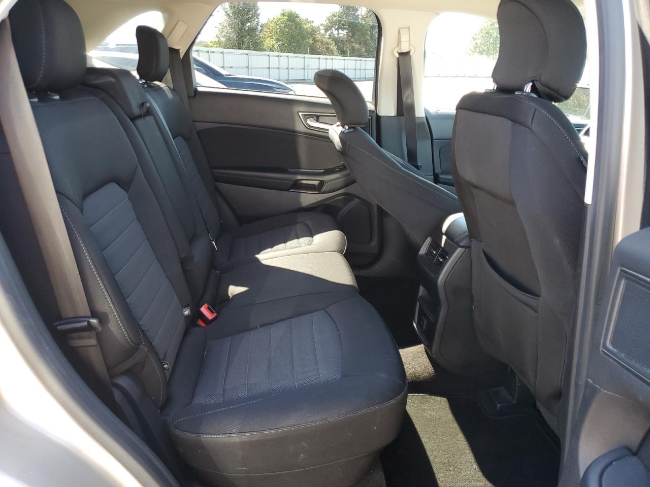 2018 Ford Edge Se VIN: 2FMPK4G97JBC19232 Lot: 82319155