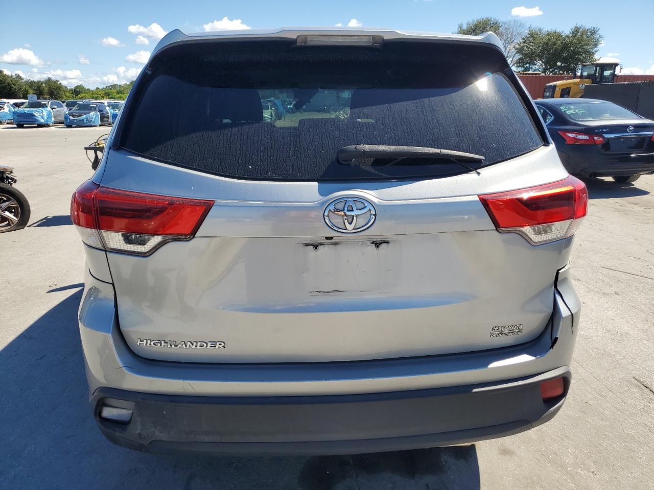 2018 Toyota Highlander Le VIN: 5TDZZRFH9JS238765 Lot: 86606025