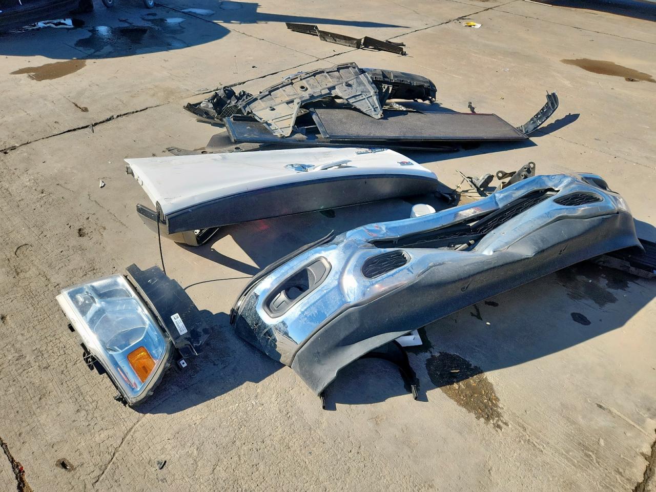 2022 Ram 1500 Big Horn/Lone Star VIN: 1C6RREFG0NN217872 Lot: 90135135