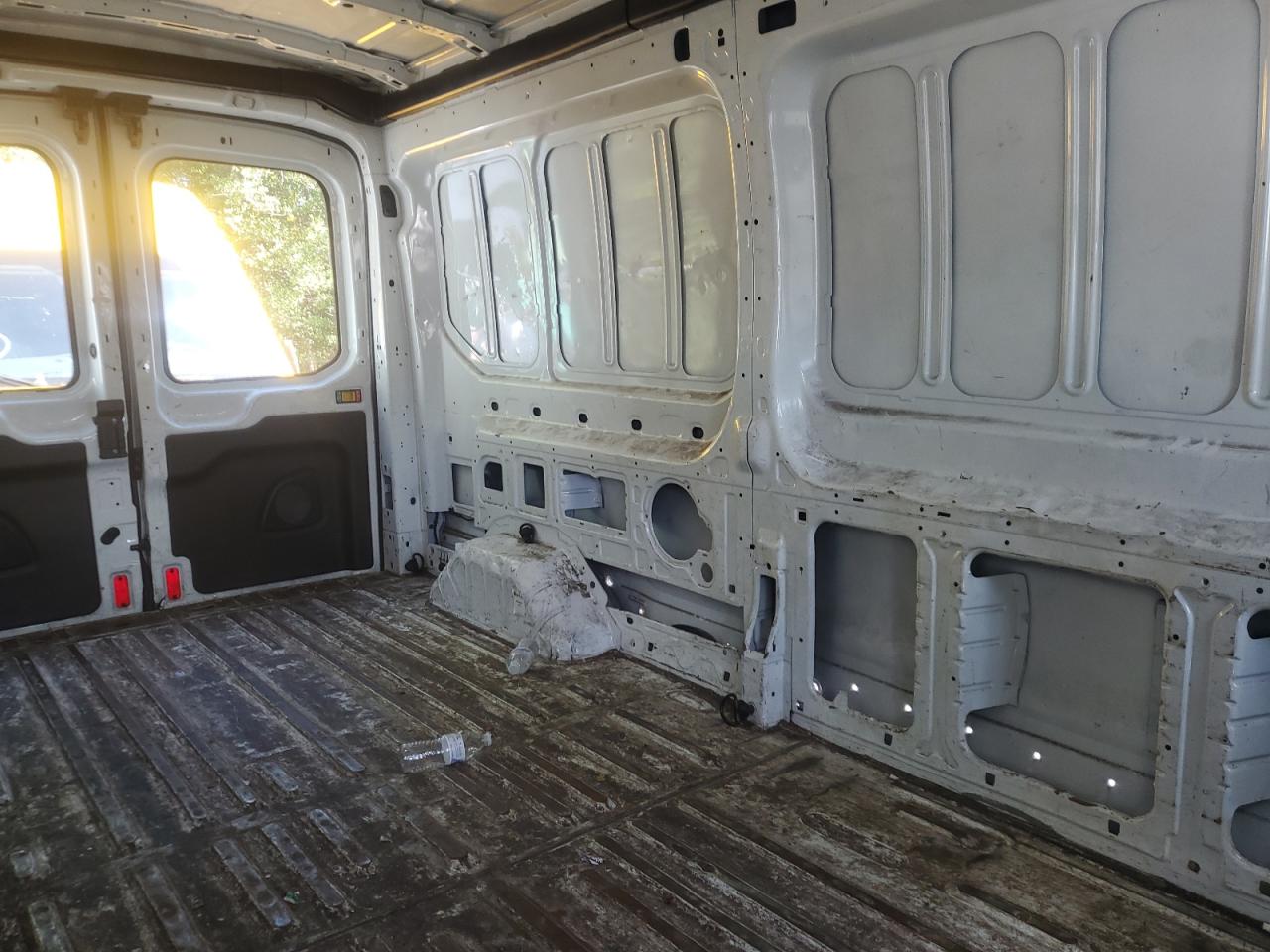 2019 Ford Transit T-150 VIN: 1FTYE2CM8KKA74949 Lot: 81332055