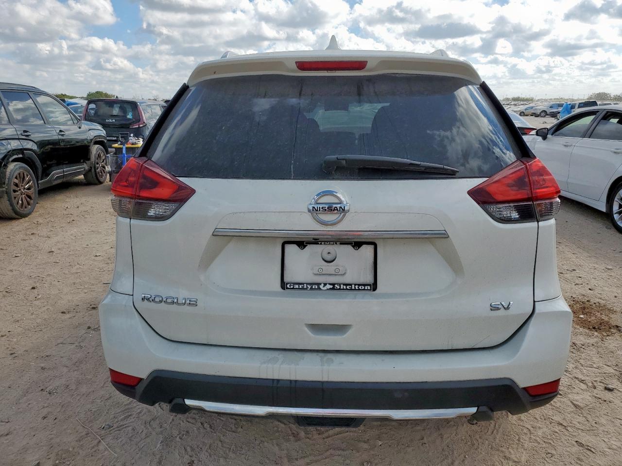 2018 Nissan Rogue S VIN: KNMAT2MT8JP598570 Lot: 86602185