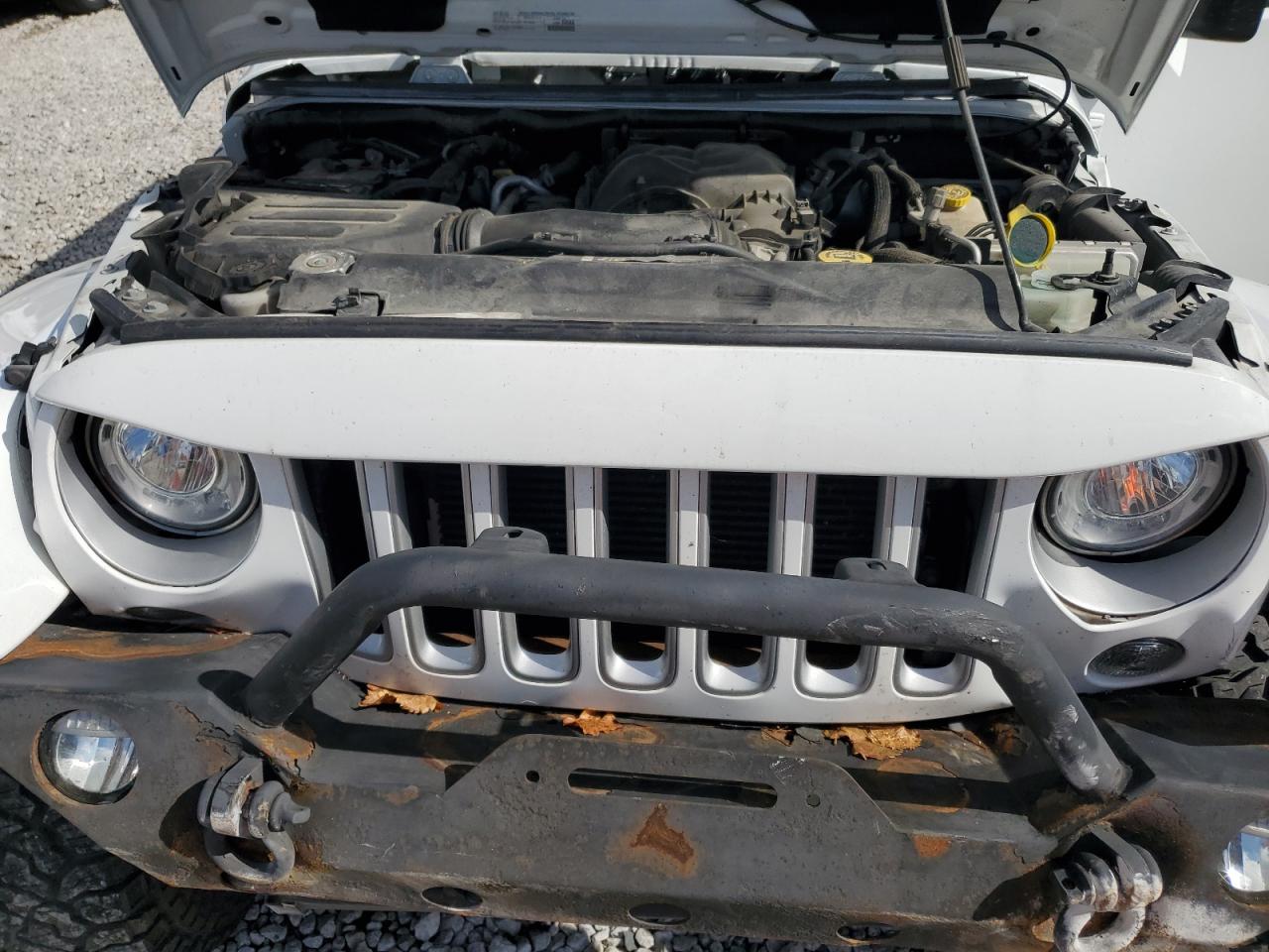 2017 Jeep Wrangler Unlimited Sahara VIN: 1C4BJWEG8HL567694 Lot: 82211235