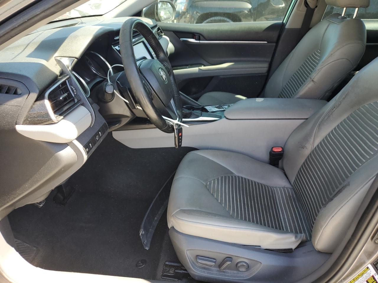 2019 Toyota Camry L VIN: 4T1B11HK0KU854124 Lot: 85765085