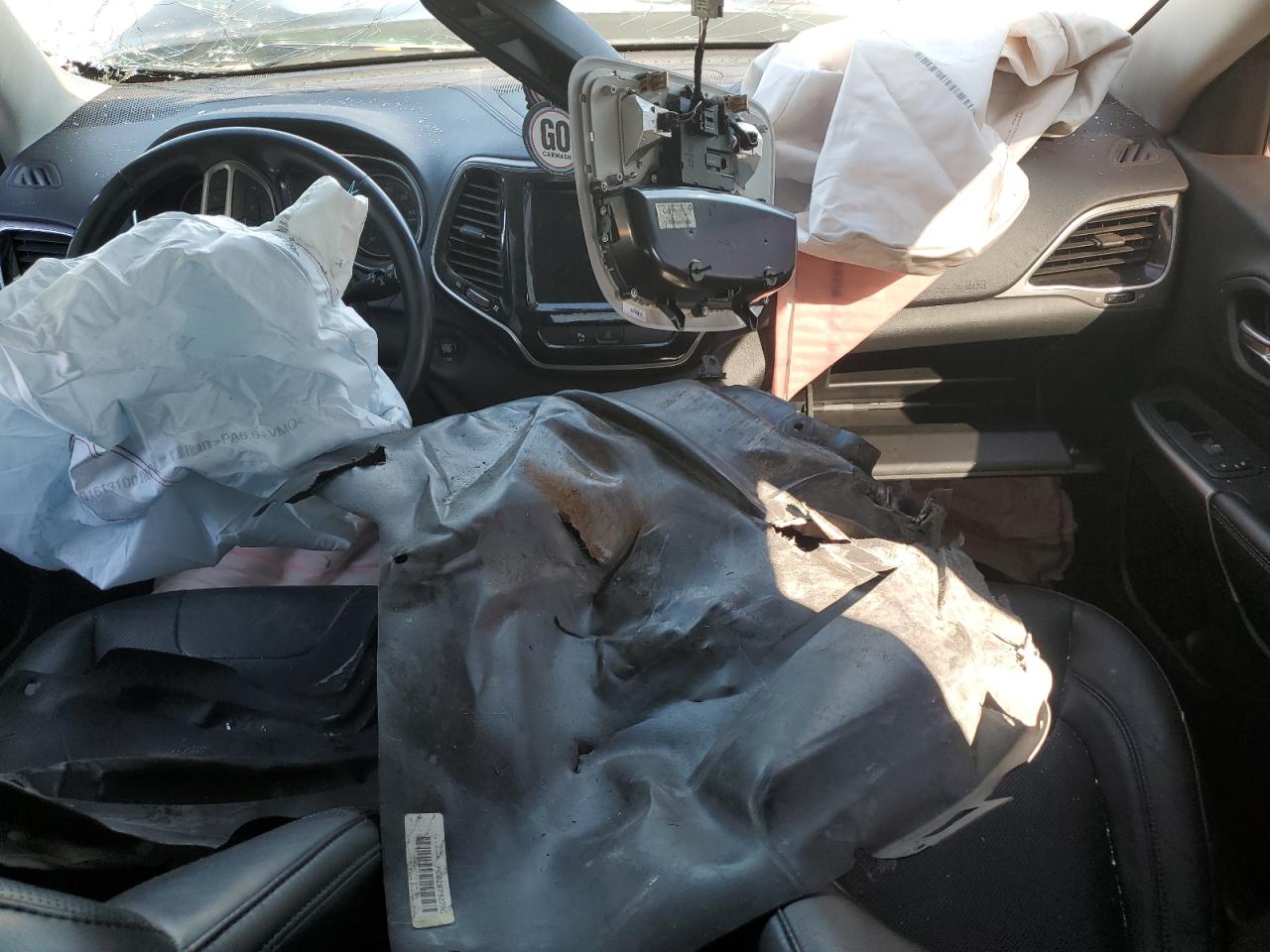 2020 Jeep Cherokee Limited VIN: 1C4PJMDN6LD564693 Lot: 86555035