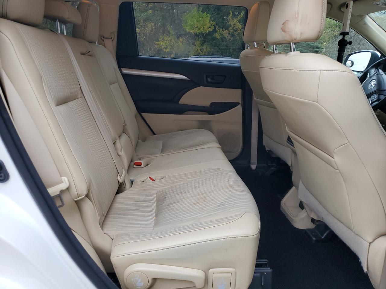 2014 Toyota Highlander Le VIN: 5TDBKRFH9ES020790 Lot: 82643785