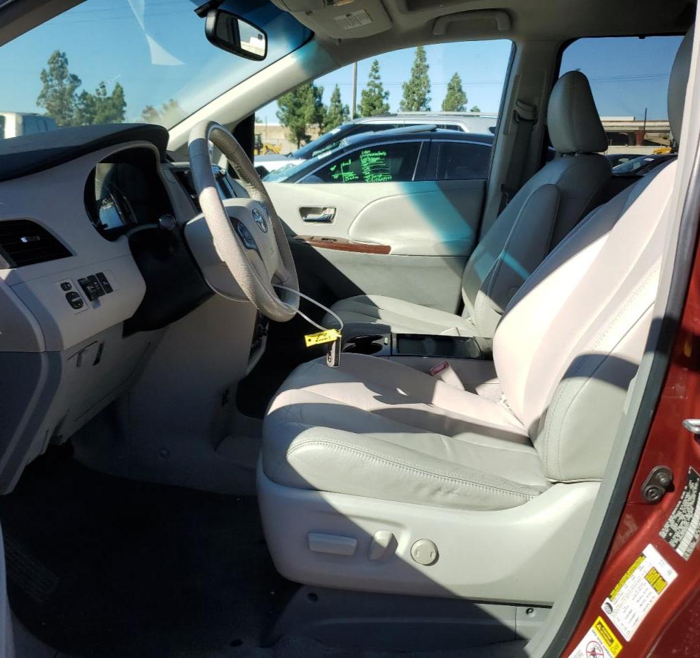 2011 Toyota Sienna Xle VIN: 5TDYK3DC3BS063421 Lot: 86600325