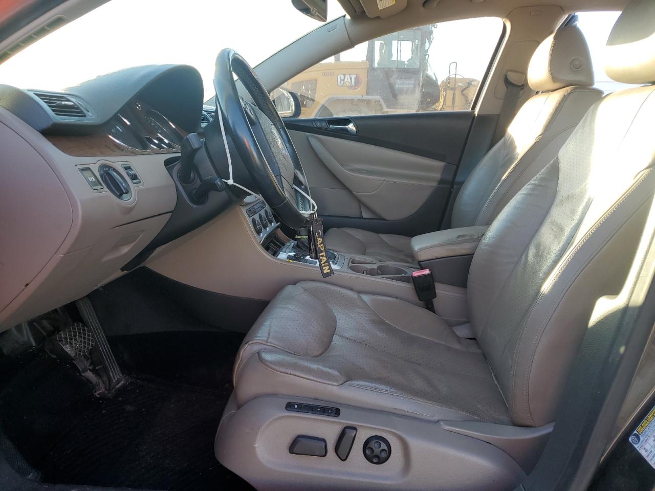 2008 Volkswagen Passat Lux VIN: WVWEK93C18E078490 Lot: 87358795