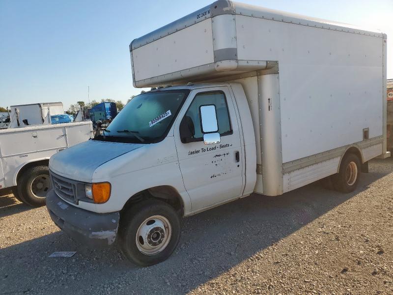 2006 Ford Econoline E450 Super Duty Cutaway Van