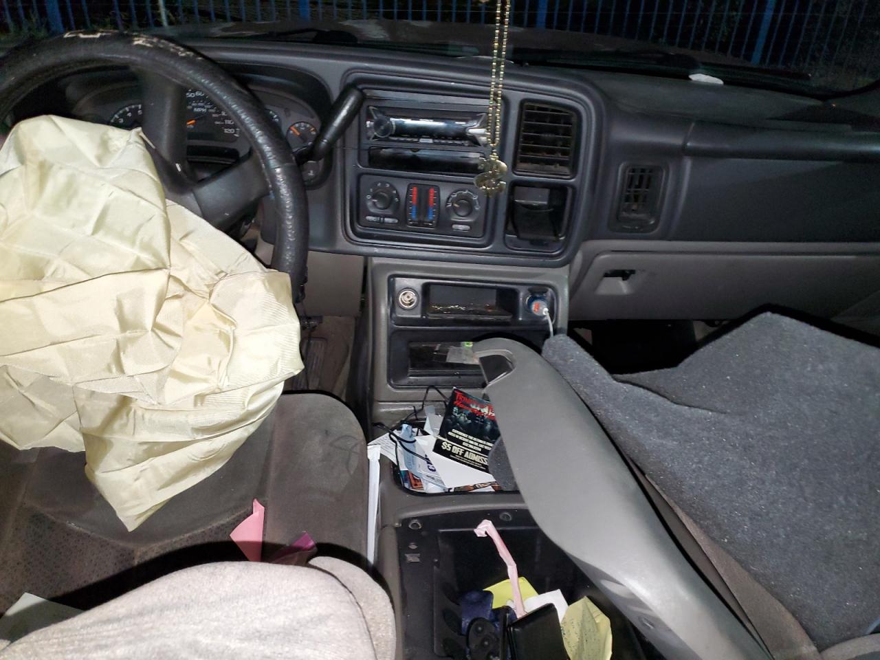 2003 Chevrolet Suburban C VIN: 108237 Lot: 85795075