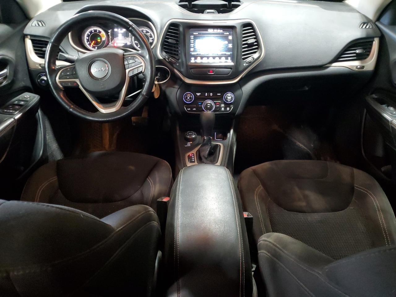 2017 Jeep Cherokee Latitude VIN: 1C4PJMCS9HW546093 Lot: 89693285